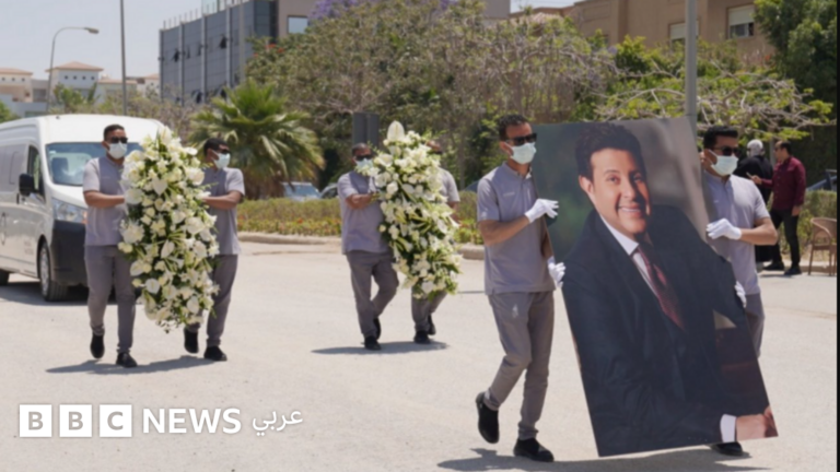 جنازة شعبية مهيبة للفنان هاني شاكر وسط حزن واسع في العالم العربي