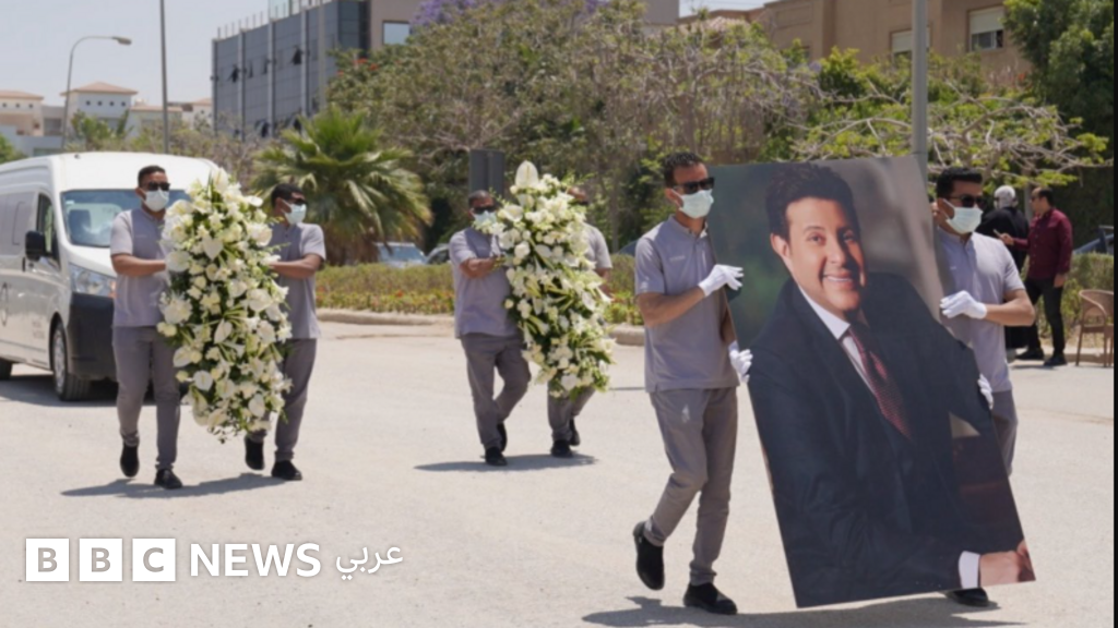 جنازة شعبية مهيبة للفنان هاني شاكر وسط حزن واسع في العالم العربي