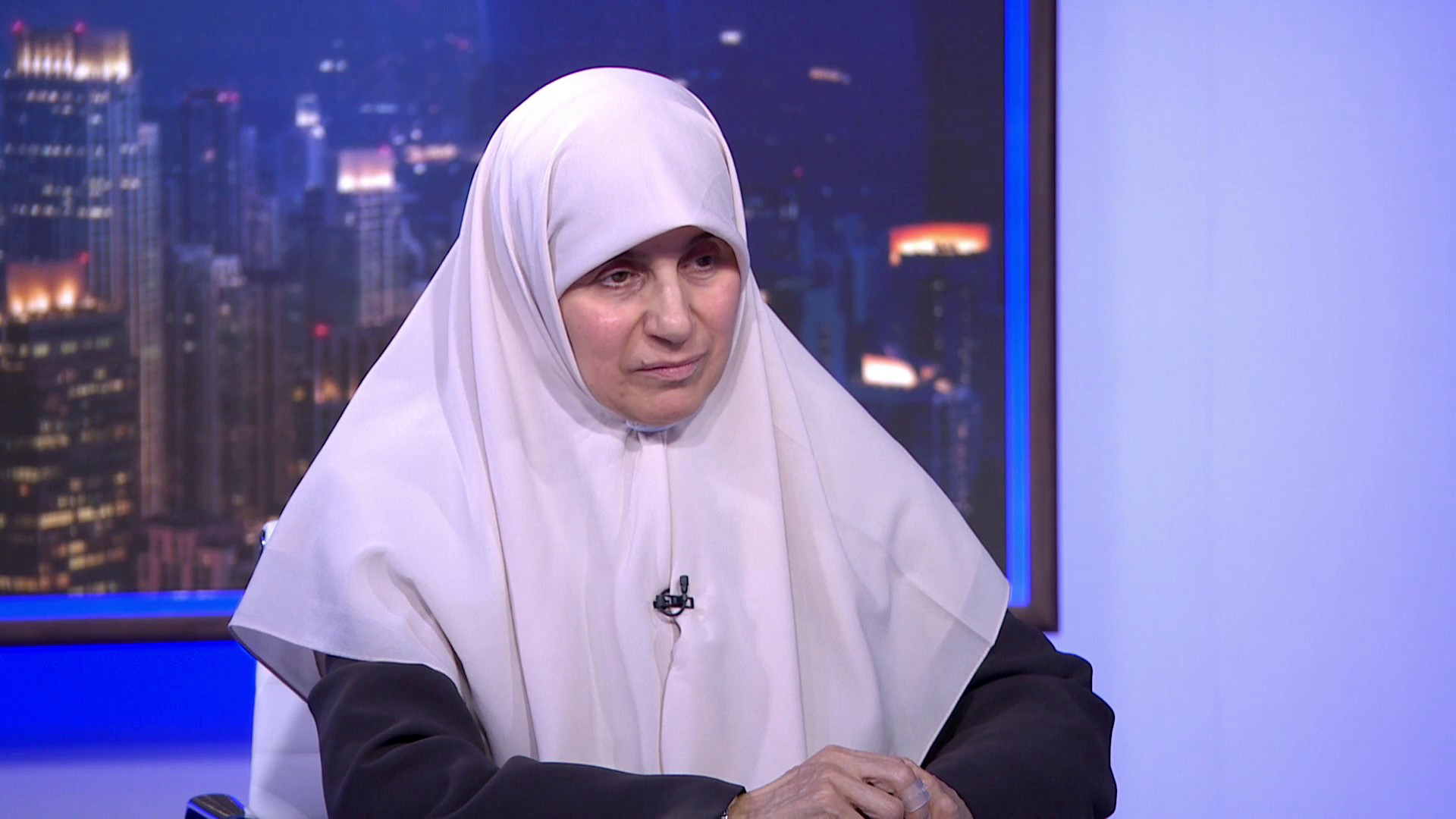 زوجة خليل الحية تروي مأساة فقدان 4 أولاد و5 أحفاد بنيران الاحتلال الإسرائيلي