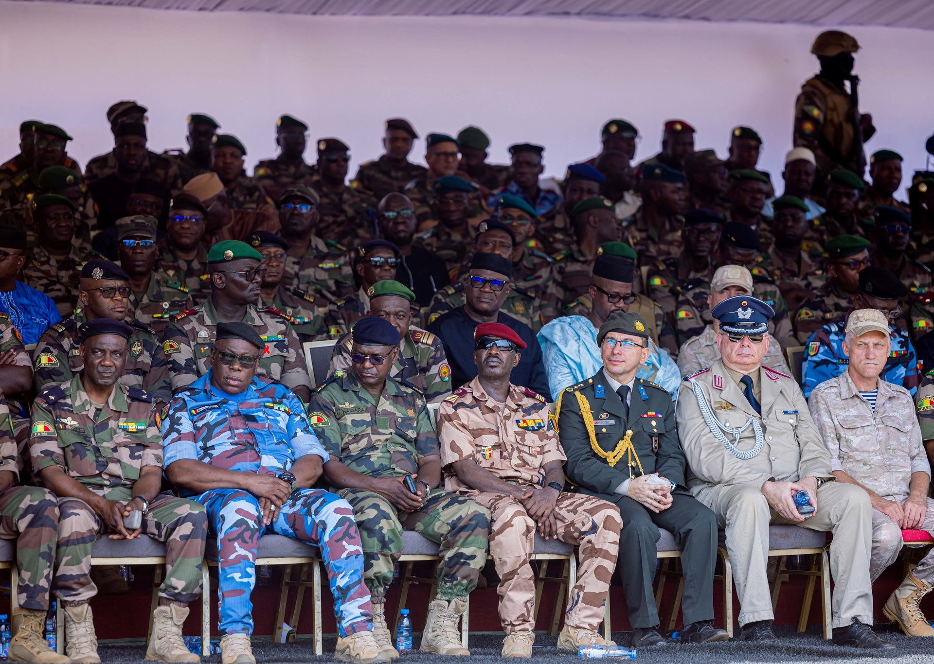 مالي تواجه تحديات أمنية واستراتيجية مع تهديدات القاعدة والفولان والطوارق