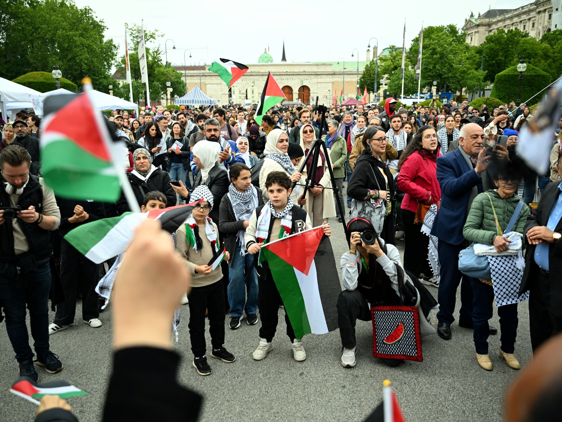 نكبة فلسطين تُلهم أوروبا: مدن وشوارع وملاعب وفن تتضامن مع القضية