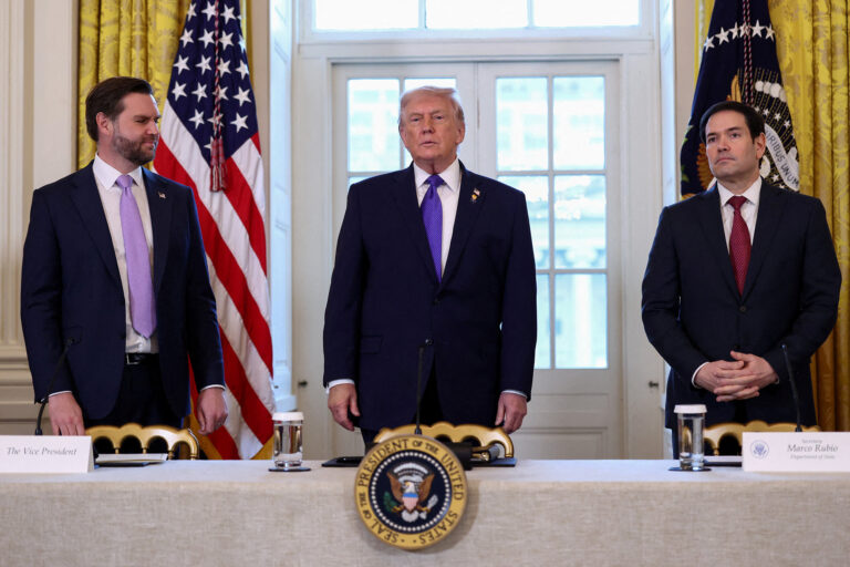 كيف تستغل منظمة إف دي دي أذرعها وأموالها غير الشفافة لتشكيل سياسات واشنطن في الشرق الأوسط