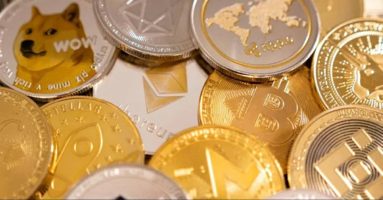 هبوط بيتكوين دون 60 ألف دولار وسط نزوح مستمر للأموال وارتفاع الدولار