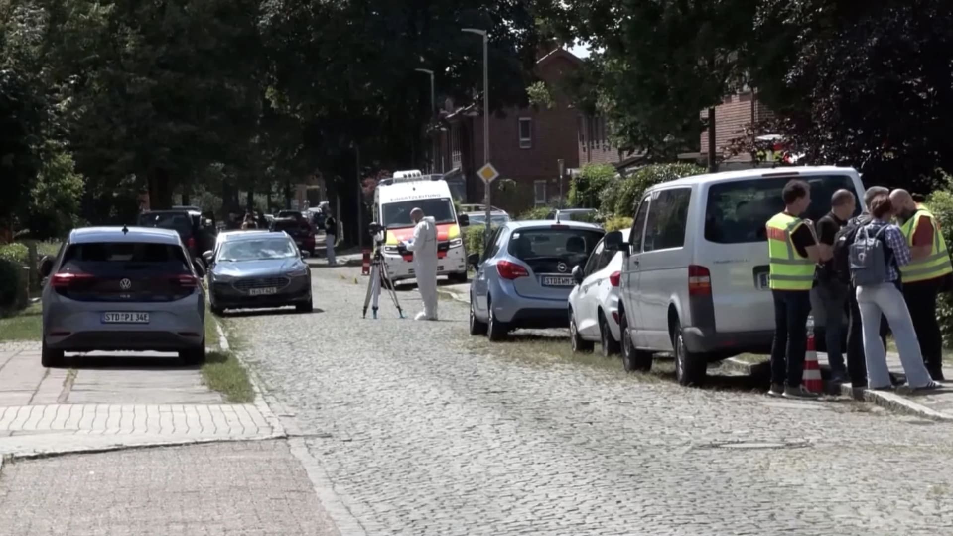 مأساة في ألمانيا: مقتلون بينهم نساء في حادث إطلاق نار بمركز للأحداث