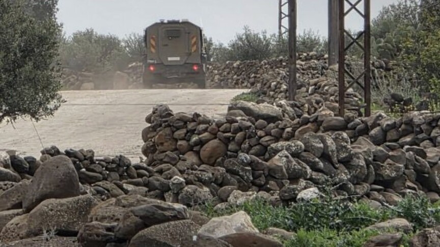 الجيش الإسرائيلي يطلق النار على مدنيين بسوريا خلال انسحابه من قرية بدرعا
