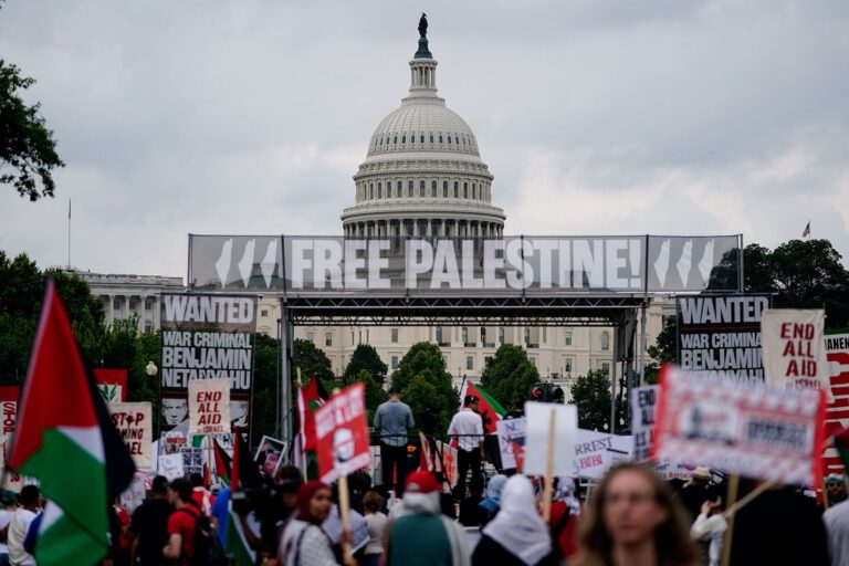 تصويت الكونغرس الأمريكي يكشف انقسامًا حادًا داخل الحزب الديمقراطي بشأن المساعدات لإسرائيل