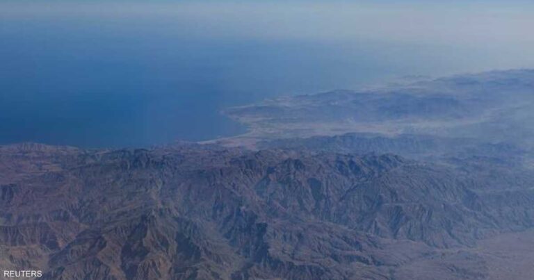 تصاعد التوتر في مضيق هرمز: المعركة بين واشنطن وطهران تتحول إلى استنزاف اقتصادي وعسكري