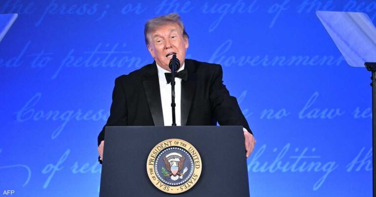 ترامب يعلن تواصل إيران مع واشنطن لكنه يشكك في جاهزيتها لاتفاق