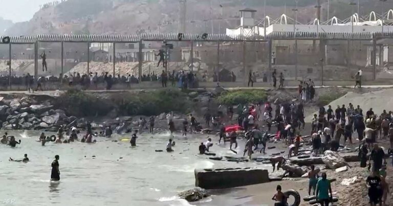 تفاقم أزمة الهجرة في سبتة المحتلة وارتفاع حصيلة القتلى مع تعزيز استنفار إسباني