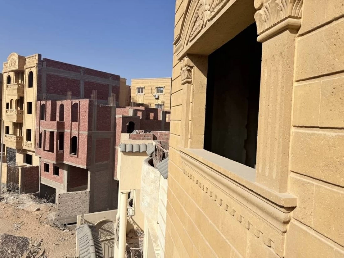 ركود يعصف بسوق الإسكان المتوسط في مصر وتأثيره على الطبقة المتوسطة