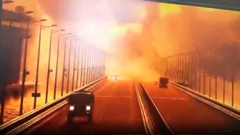 فيديو متداول يزعم تفجير جسر الملك فهد بين السعودية والبحرين.. توضيح الحقيقة