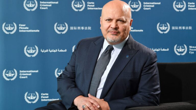تحديث: أعضاء المحكمة الجنائية الدولية يصوتون على إقالة المدعي العام كريم خان في تصويت غير مسبوق