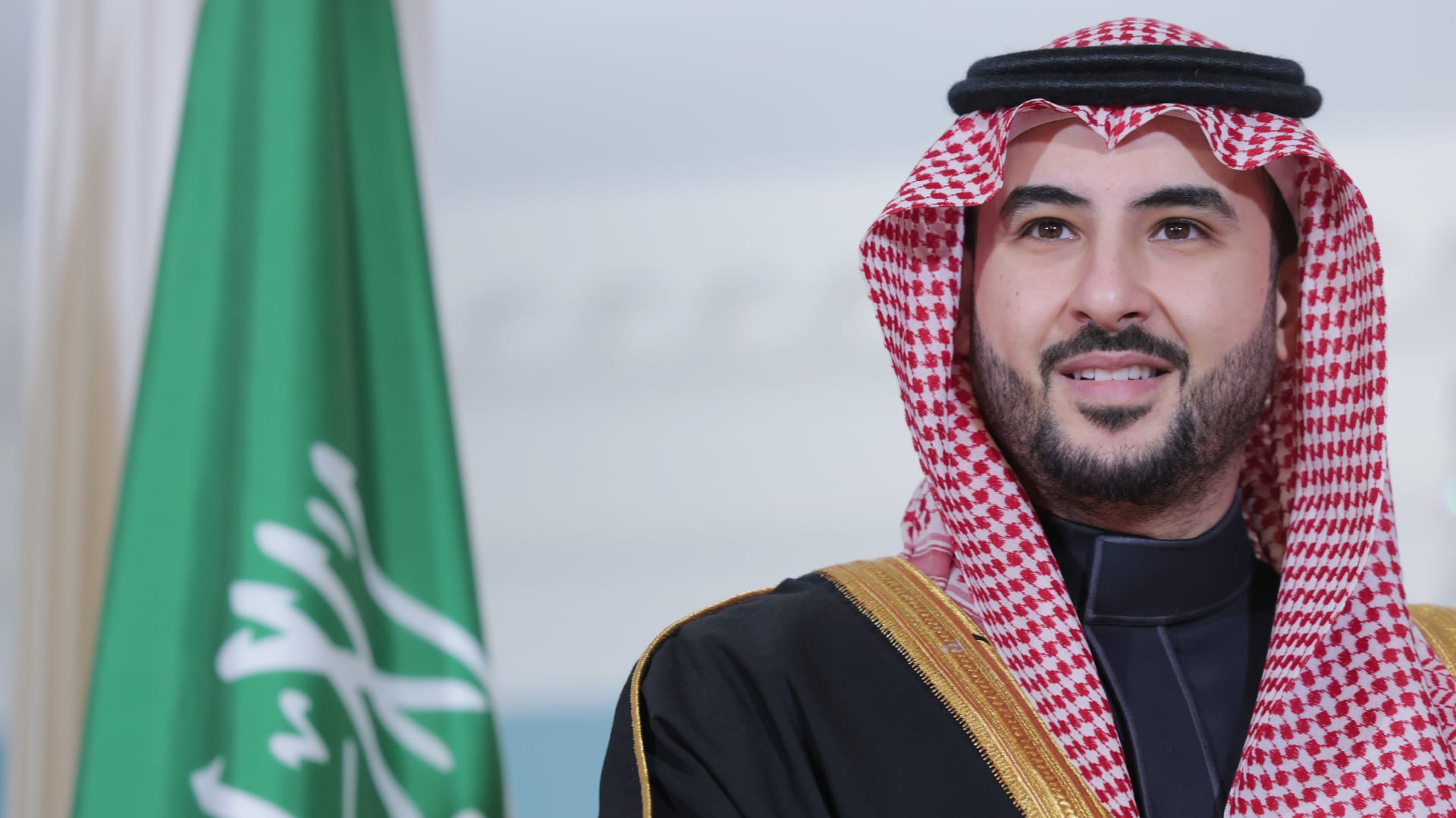 وزيرا دفاع السعودية وتركيا يبحثان تطوير التعاون العسكري في اتصال هاتفي