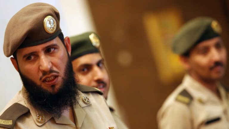 وزارة الداخلية السعودية تنفذ حكم الإعدام على مواطن استدرج أطفالًا لمنطقة نائية في الشرقية