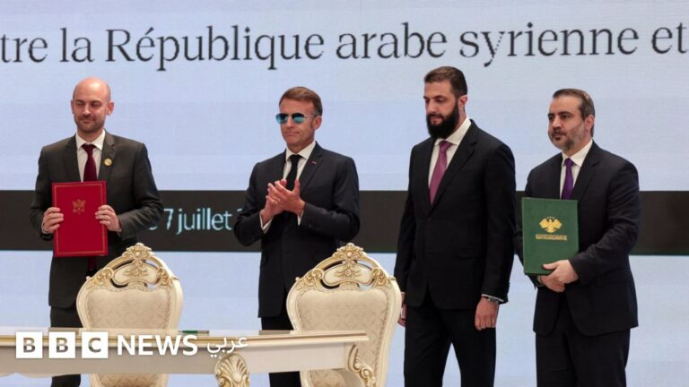 الشرع وماكرون يناقشان الاستثمار وإعادة إعمار سوريا وسط انفجارات تهز دمشق