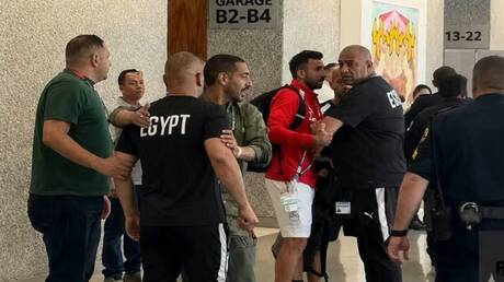 مشادة بين إبراهيم حسن وأمن فندق إقامة منتخب مصر في دالاس قبل مواجهة أستراليا