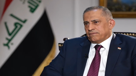 مستشار الأمن القومي العراقي: إيران توافق على حصر السلاح بيد الدولة