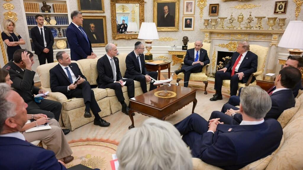 نتانياهو وترامب يبحثان في البيت الأبيض منع إيران من تطوير السلاح النووي وسط توترات إقليمية متصاعدة