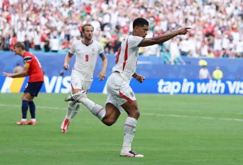 كأس العالم 2026: بيلينغهام يُعادل النتيجة لإنجلترا أمام النرويج وحكم المباراة يلغي هدفاً ثانياً للمنتخب الإنجليزي