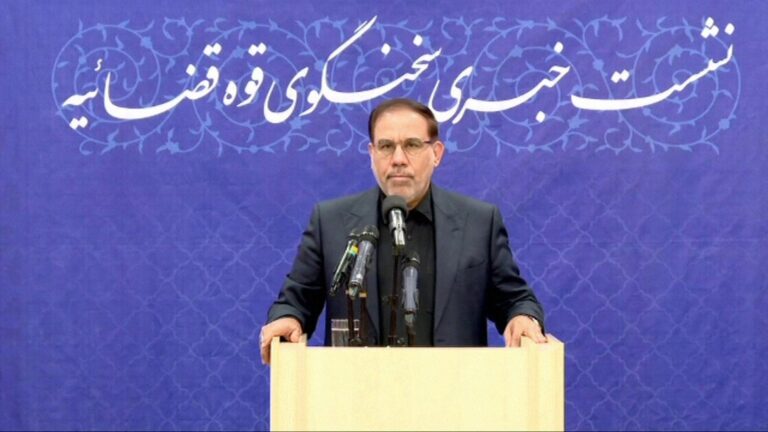 السلطة القضائية الإيرانية ترفع دعاوى دولية ضد أمريكا وإسرائيل وتلاحق 300 إعلامياً بتهم “الإفساد في الأرض”