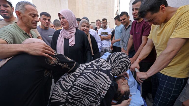 تصاعد العنف في الضفة الغربية بعد استيلاء فلسطيني على سلاح مستوطن بحالة مطاردة في الخليل