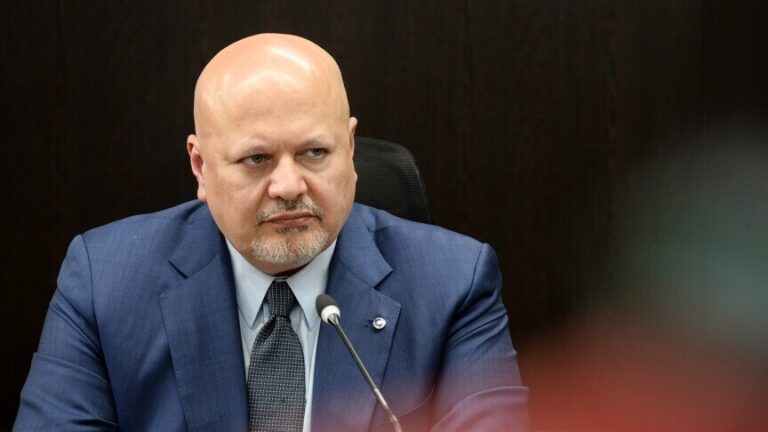 إسرائيل تستغل عزل كريم خان للطعن في مذكرتي اعتقال نتنياهو وغالانت