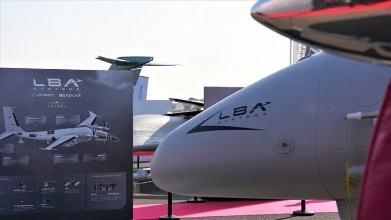 بايكار وليوناردو تطلقان الطائرة المسيّرة المشتركة “أستورِه ليفانتي” في معرض فارنبورو للطيران