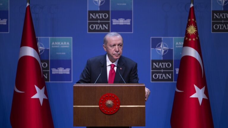 أردوغان يؤكد ضرورة تعزيز قوة الناتو من خلال التعاون العادل بين الحلفاء