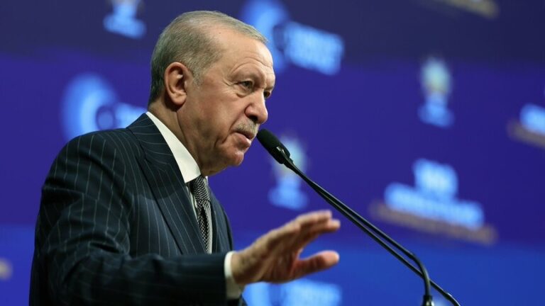 الرئيس أردوغان: تركيا تتصدر 117 دولة في تصدير بذور الزراعة وتحقيق أرقام قياسية في الإنتاج