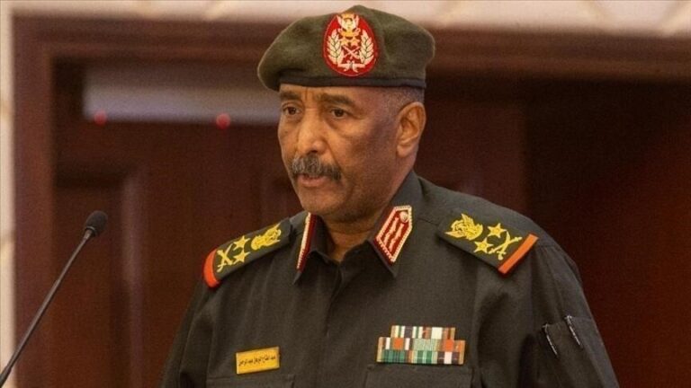 البرهان يؤكد التزامه بعدم المضي في قرارات تفتقد رضا وأمن السودانيين