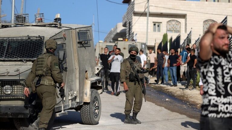 مستوطنون إسرائيليون يقيمون بؤرة استيطانية جديدة في قرية فقوعة شمال جنين