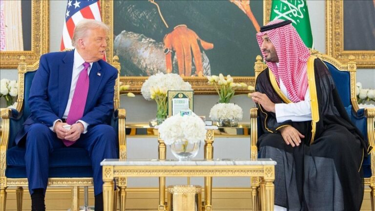واشنطن والرياض توقعان اتفاقية تاريخية لتعزيز التعاون النووي السلمي