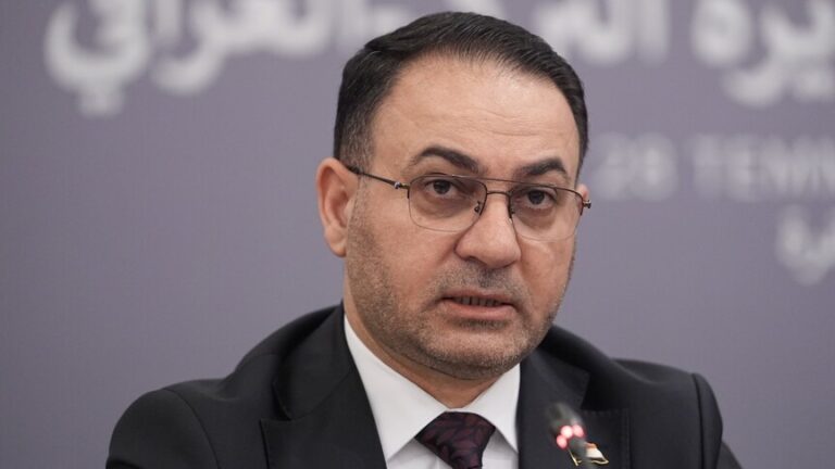 وزير التجارة العراقي يؤكد أهمية مشروع “طريق التنمية” لتعزيز التعاون الاقتصادي مع تركيا