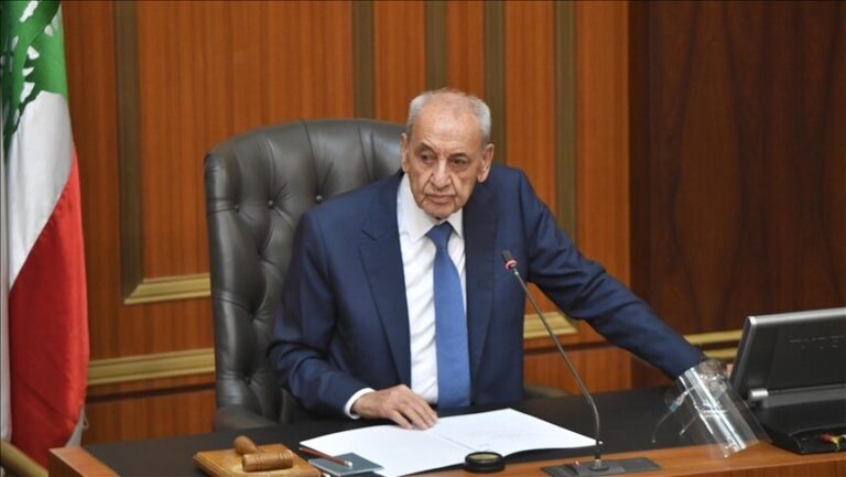 بري يطالب ماكرون بجهود دولية لإلزام إسرائيل بوقف الحرب والانسحاب من الأراضي اللبنانية