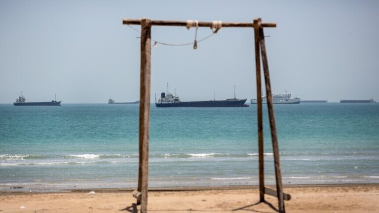 رفض عربي واسع لتهديدات الحوثيين لأمن السعودية وحماية الملاحة البحرية في البحر الأحمر