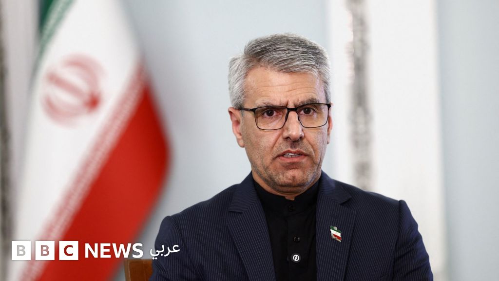 إيران وعُمان تقتربان من اتفاق حول مضيق هرمز والحوثيون يستهدفون ناقلتي نفط سعوديتين في تصعيد جديد