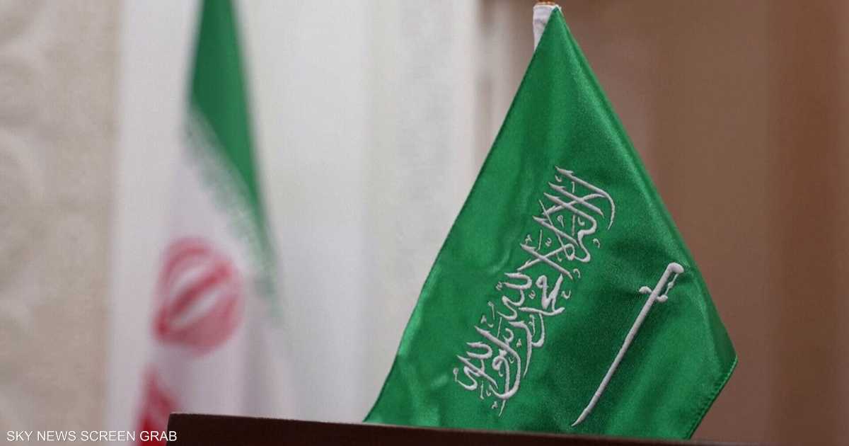 وزيرا خارجية السعودية وإيران يبحثان جهود خفض التصعيد عبر اتصال هاتفي