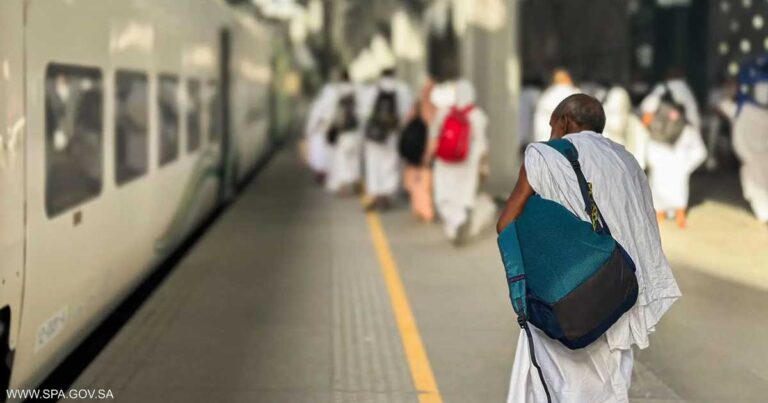 السعودية تعتمد تصنيف إقامة الحجاج إلى “اقتصادية” و”درجة أولى” لتعزيز جودة الخدمات