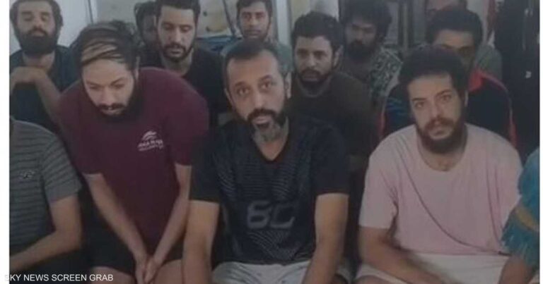 تواصل المفاوضات المتعثرة للافراج عن 8 بحارة مصريين محتجزين لدى قراصنة صوماليين