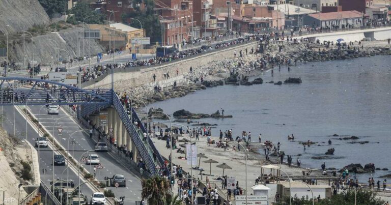 وزارة الداخلية المغربية تكشف تفاصيل أحداث محاولة الهجرة إلى سبتة ومليلية
