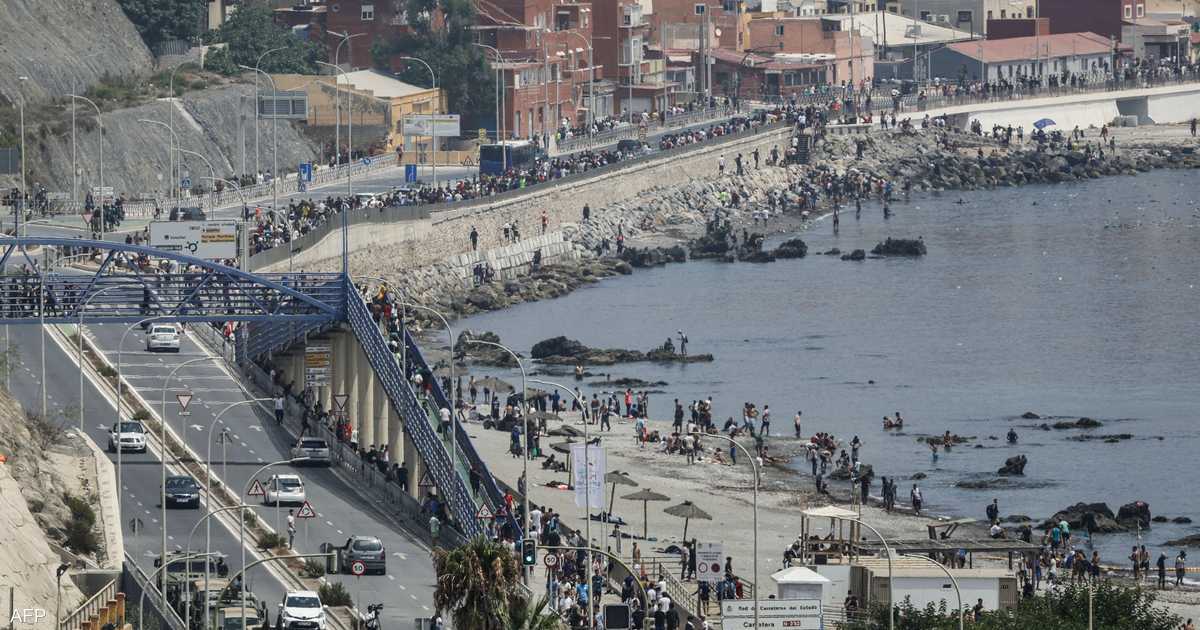 وزارة الداخلية المغربية تكشف تفاصيل أحداث محاولة الهجرة إلى سبتة ومليلية