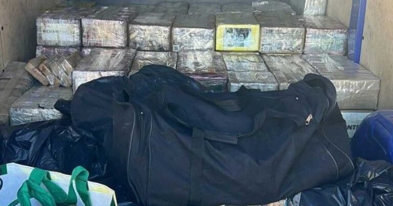 اعتقال نجم كرة قدم صربي سابق في البرتغال خلال تهريب 1.5 طن كوكايين وأسلحة