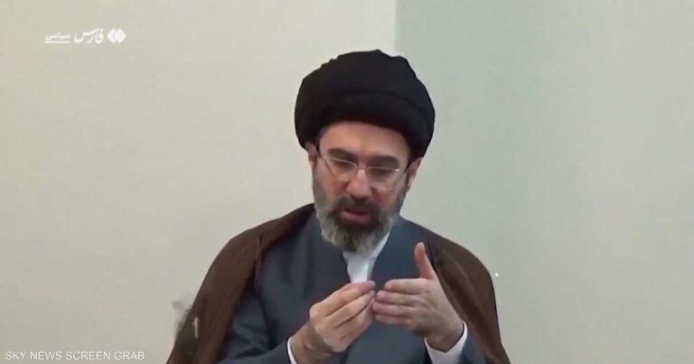 القيادات الإيرانية تعترف بخسائر اقتصادية كبيرة جراء العقوبات الأميركية
