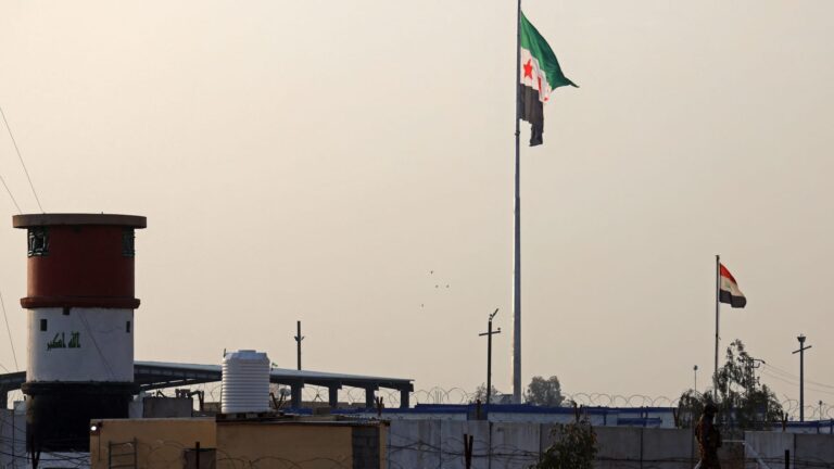 الجيش العراقي يؤكد طبيعية الوضع على الحدود مع سوريا في ظل تحركات عسكرية من الجانب السوري