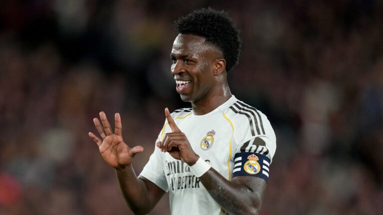 ريال مدريد يجدد عقد فينيسيوس جونيور حتى 2032 ويواجه شائعات رحيله