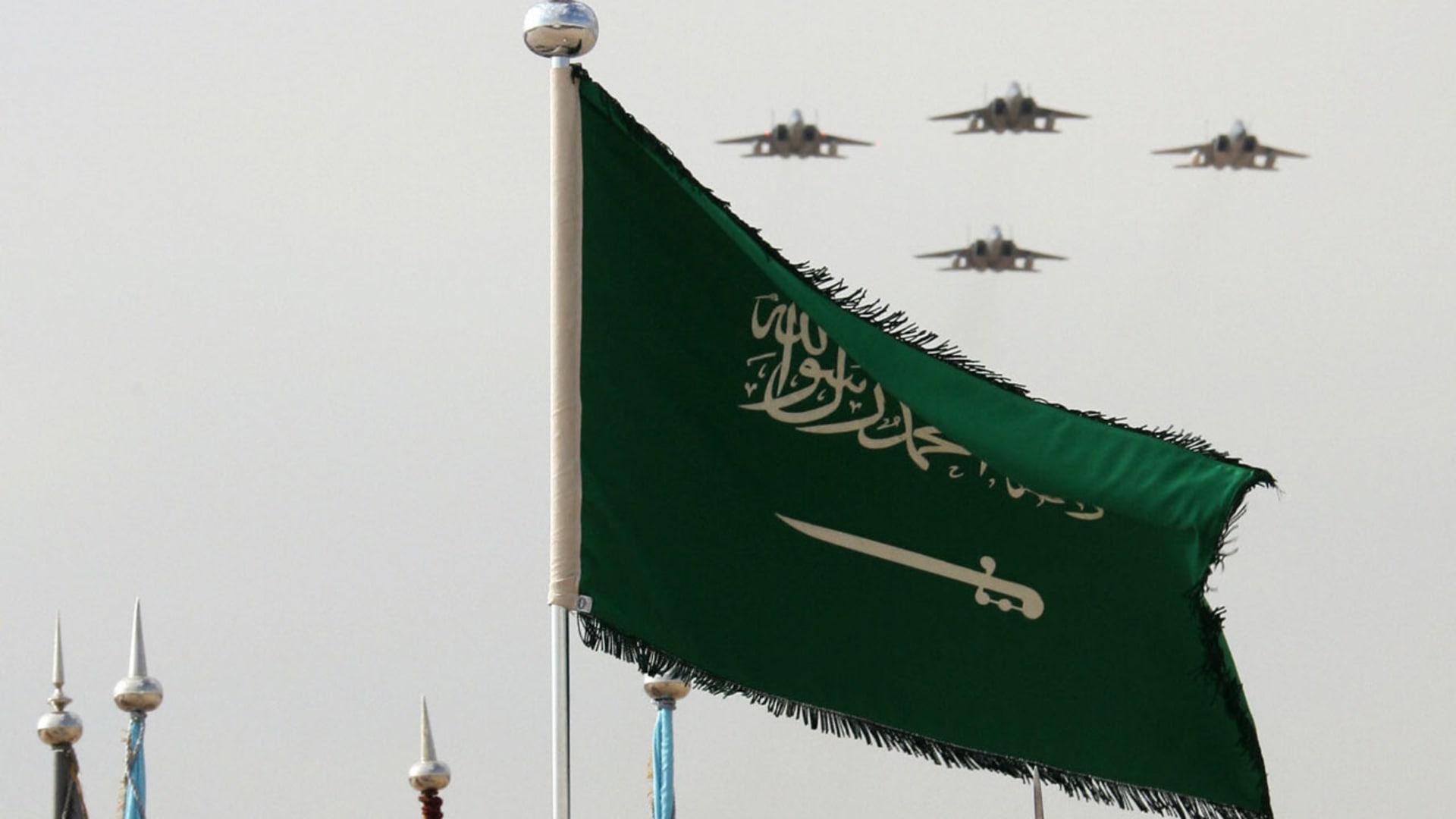 مسؤول سعودي يؤكد استعداد المملكة لهجوم محتمل من ميليشيات عراقية بالتعاون مع الحوثيين