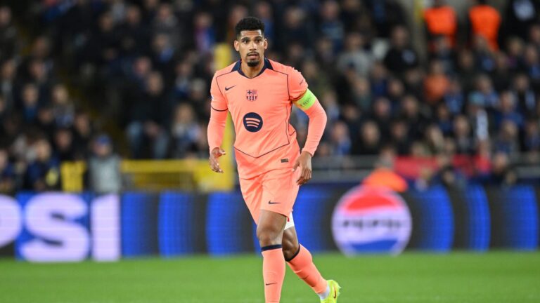 ليفربول يضم رونالد أراوخو على سبيل الإعارة من برشلونة