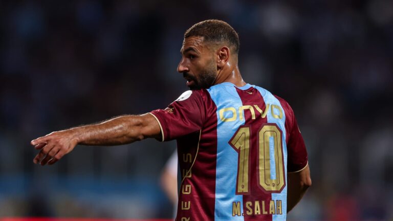 محمد صلاح يُبهر الجمهور في ظهوره الأول مع طرابزون سبور بالدوري التركي
