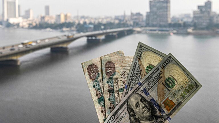 مورغان ستانلي يتوقع مسار الجنيه المصري في 2027 مع تأثير النفط والتوترات الإقليمية
