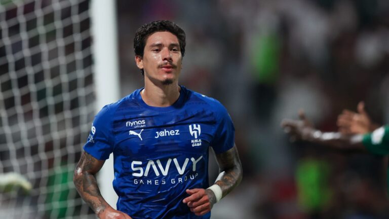 نادي الهلال السعودي يعير داروين نونيز إلى نادي الدرعية الصاعد حديثًا